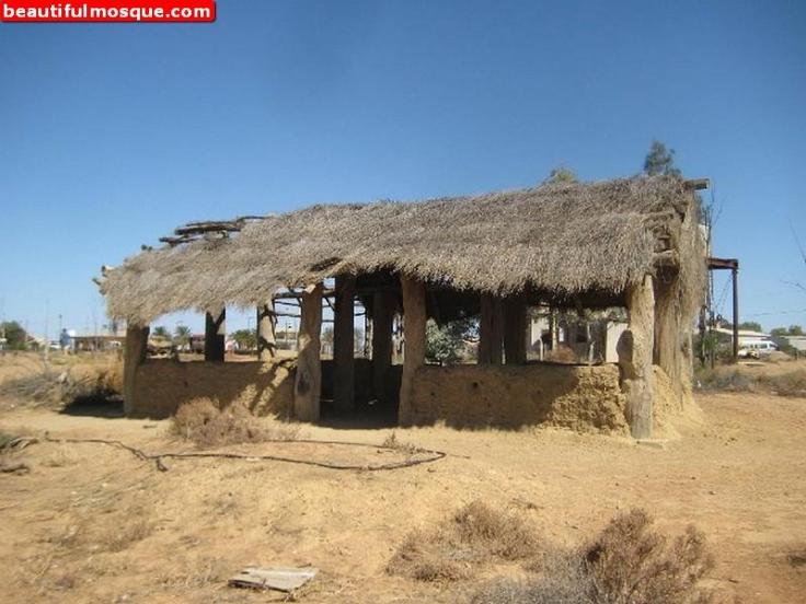 The town was home to Australia's first mosque, which was made of mud brick and built by the Afghan cameleers employed at Marree's inception. 